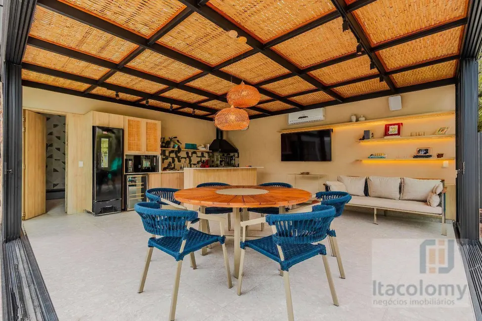 Foto 3 de Casa de Condomínio com 3 quartos à venda, 560m2 em Barueri - SP