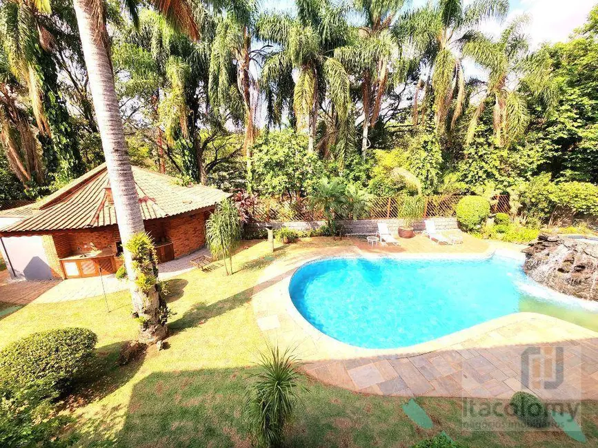 Foto 3 de Casa de Condomínio com 4 quartos para alugar, 1300m2 em Barueri - SP