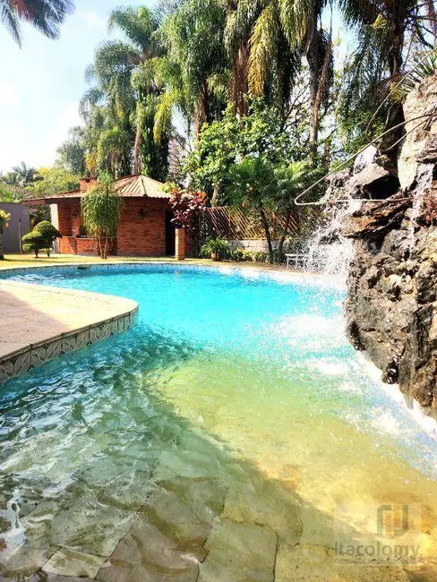 Foto 2 de Casa de Condomínio com 4 quartos para alugar, 1300m2 em Barueri - SP