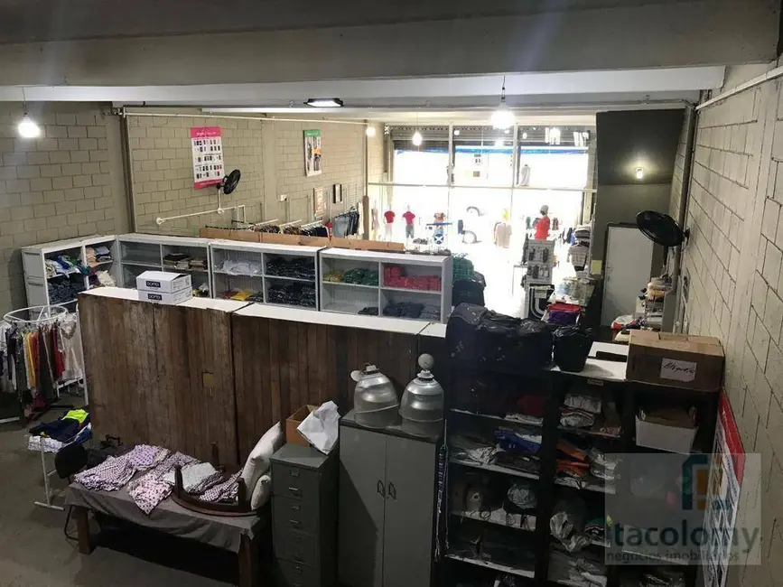 Foto 2 de Armazém / Galpão à venda, 254m2 em Santos - SP