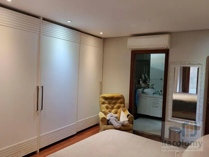 Foto 6 de Casa de Condomínio com 4 quartos à venda, 1120m2 em Barueri - SP