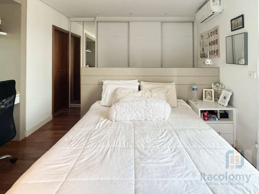 Casa de Condomínio com 5 quartos à venda, 447m2 em Colinas da Anhangüera, Santana De Parnaiba - SP - imagem 2 Foto 2 de Casa de Condomínio com 5 quartos à venda, 447m2 em Colinas da Anhangüera, Santana De Parnaiba - SP