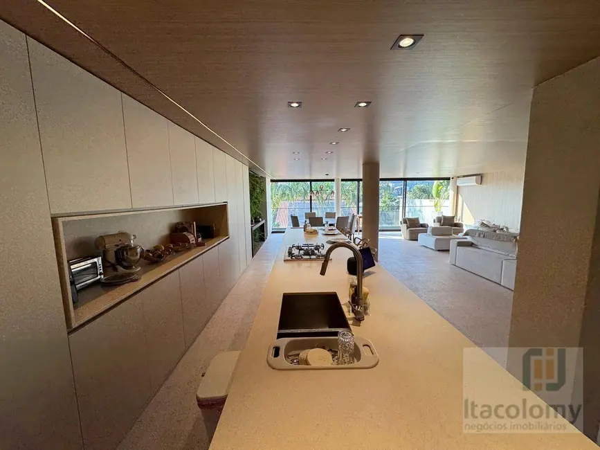 Foto 7 de Casa de Condomínio com 4 quartos à venda, 360m2 em Santana De Parnaiba - SP