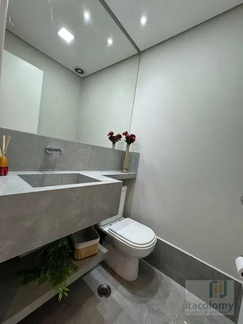 Apartamento com 2 quartos para alugar, 110m2 em Empresarial 18 do Forte, Barueri - SP - imagem 8 Foto 8 de Apartamento com 2 quartos para alugar, 110m2 em Empresarial 18 do Forte, Barueri - SP