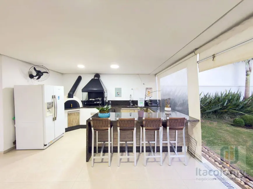 Foto 5 de Casa de Condomínio com 4 quartos à venda, 420m2 em Santana De Parnaiba - SP