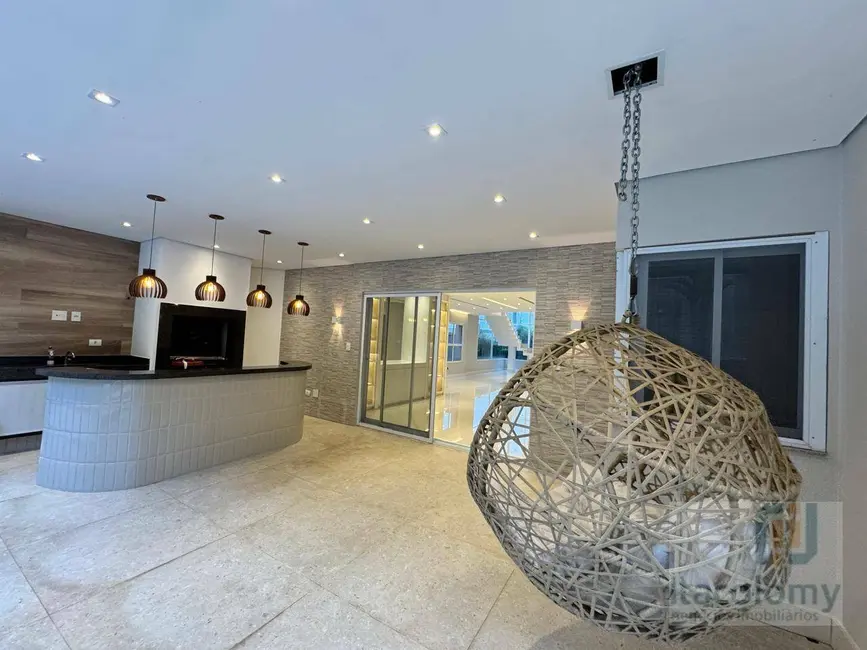 Foto 1 de Casa de Condomínio com 5 quartos para alugar, 532m2 em Santana De Parnaiba - SP