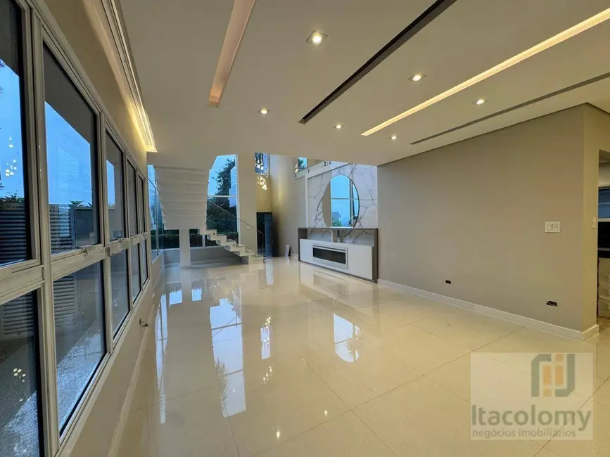 Foto 5 de Casa de Condomínio com 5 quartos para alugar, 532m2 em Santana De Parnaiba - SP