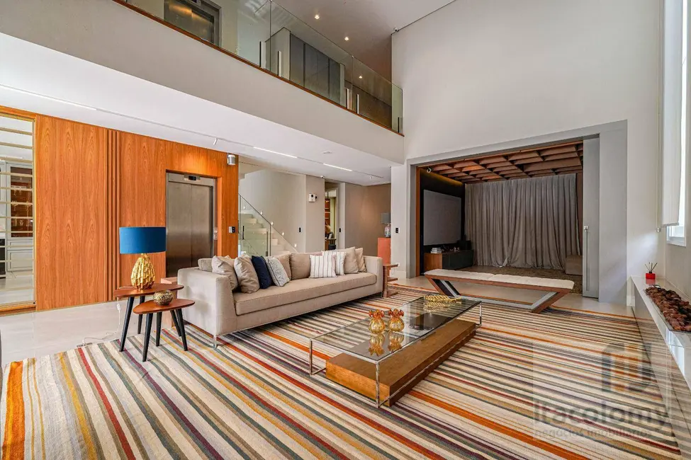 Casa de Condomínio com 4 quartos à venda, 540m2 em Tamboré, Santana De Parnaiba - SP - imagem 4 Foto 4 de Casa de Condomínio com 4 quartos à venda, 540m2 em Tamboré, Santana De Parnaiba - SP