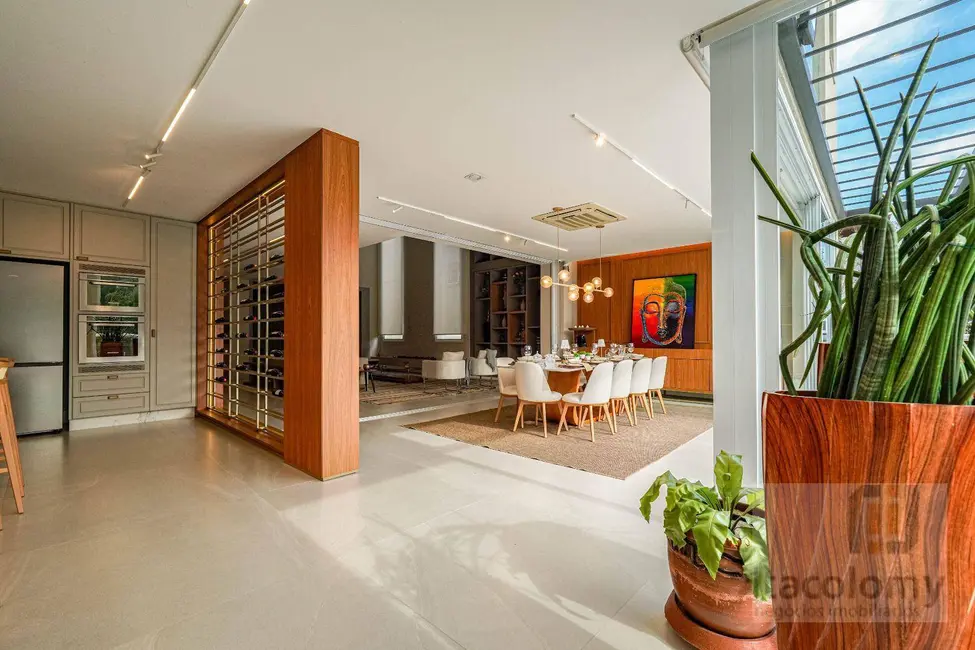 Casa de Condomínio com 4 quartos à venda, 540m2 em Tamboré, Santana De Parnaiba - SP - imagem 3 Foto 3 de Casa de Condomínio com 4 quartos à venda, 540m2 em Tamboré, Santana De Parnaiba - SP