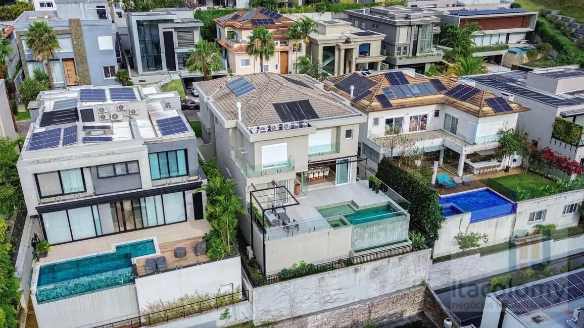 Casa de Condomínio com 4 quartos à venda, 540m2 em Tamboré, Santana De Parnaiba - SP - imagem 5 Foto 5 de Casa de Condomínio com 4 quartos à venda, 540m2 em Tamboré, Santana De Parnaiba - SP