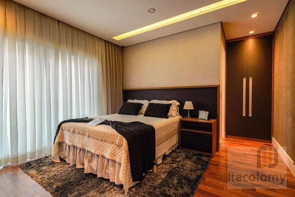 Casa de Condomínio com 4 quartos à venda, 540m2 em Tamboré, Santana De Parnaiba - SP - imagem 8 Foto 8 de Casa de Condomínio com 4 quartos à venda, 540m2 em Tamboré, Santana De Parnaiba - SP