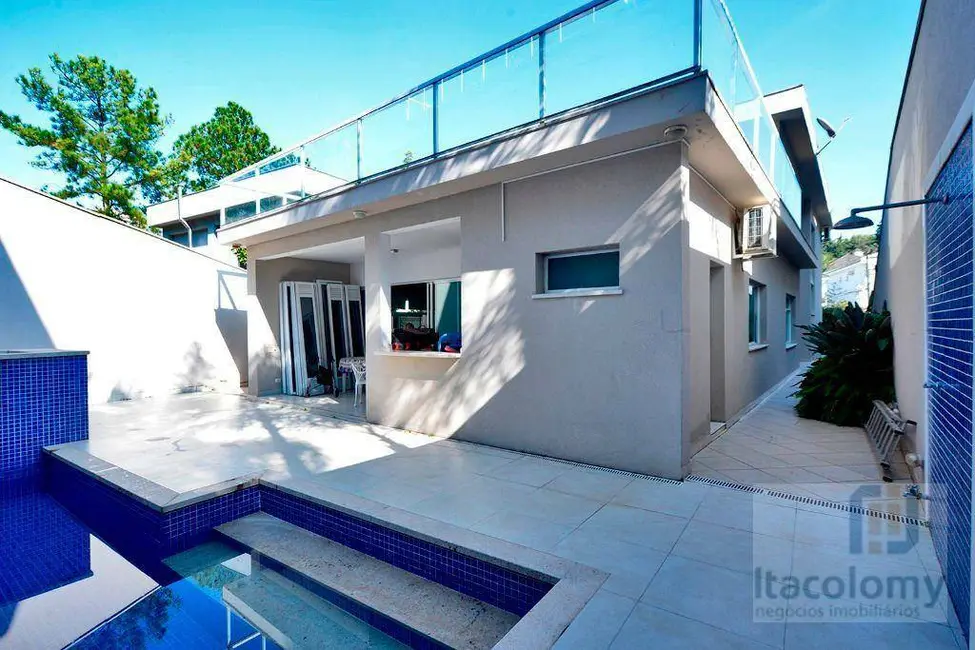 Casa de Condomínio com 3 quartos à venda e para alugar, 541m2 em Santana De Parnaiba - SP - imagem 3 Foto 3 de Casa de Condomínio com 3 quartos à venda e para alugar, 541m2 em Santana De Parnaiba - SP