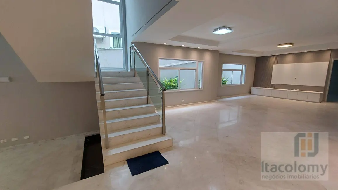 Casa de Condomínio com 3 quartos à venda e para alugar, 541m2 em Santana De Parnaiba - SP - imagem 9 Foto 9 de Casa de Condomínio com 3 quartos à venda e para alugar, 541m2 em Santana De Parnaiba - SP