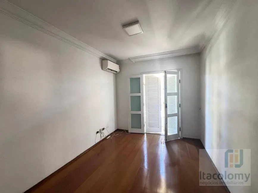 Casa de Condomínio com 5 quartos à venda e para alugar, 360m2 em Santana De Parnaiba - SP - imagem 7 Foto 7 de Casa de Condomínio com 5 quartos à venda e para alugar, 360m2 em Santana De Parnaiba - SP