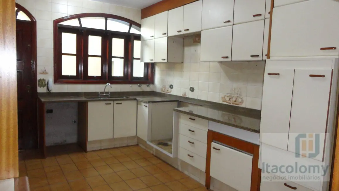 Foto 5 de Casa de Condomínio com 5 quartos para alugar, 560m2 em Barueri - SP