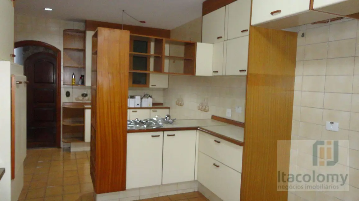 Foto 6 de Casa de Condomínio com 5 quartos para alugar, 560m2 em Barueri - SP