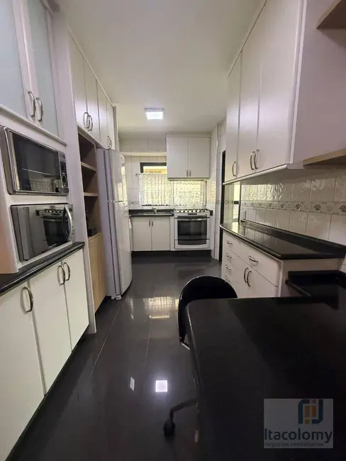 Foto 2 de Apartamento com 3 quartos para alugar, 160m2 em Alphaville Industrial, Barueri - SP