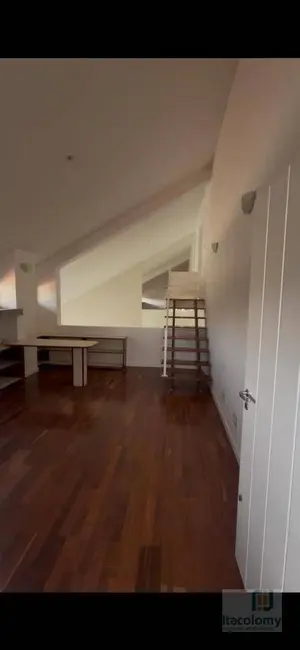 Casa de Condomínio com 4 quartos para alugar, 1156m2 em Barueri - SP - imagem 7 Foto 7 de Casa de Condomínio com 4 quartos para alugar, 1156m2 em Barueri - SP