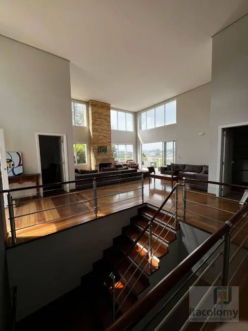 Foto 4 de Casa de Condomínio com 5 quartos para alugar, 690m2 em Morada dos Pinheiros (Aldeia da Serra), Santana De Parnaiba - SP