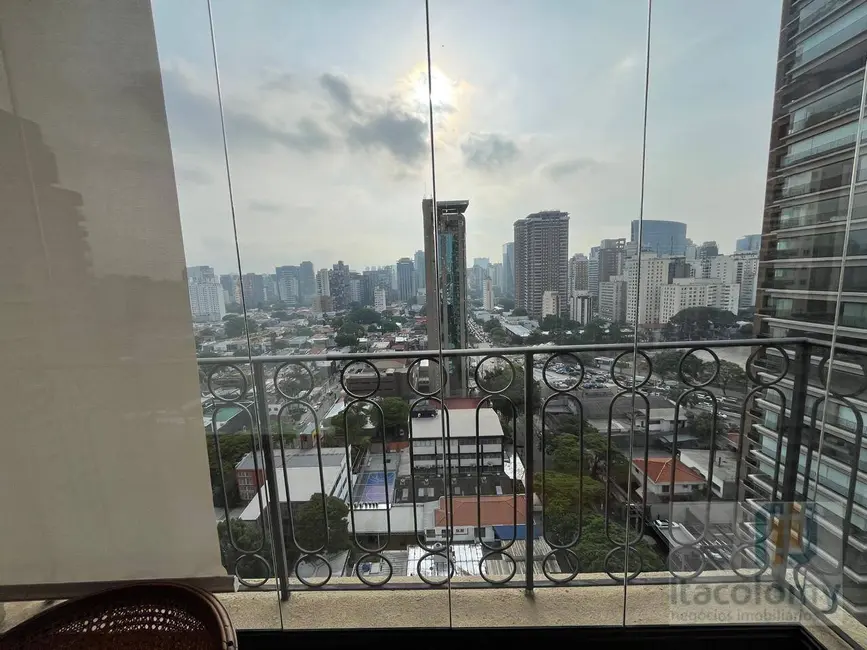 Foto 8 de Apartamento com 4 quartos para alugar, 422m2 em Itaim Bibi, São Paulo - SP
