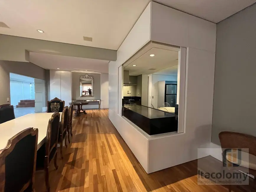 Foto 2 de Apartamento com 4 quartos para alugar, 422m2 em Itaim Bibi, São Paulo - SP