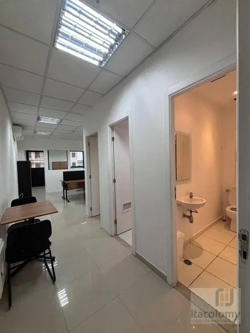 Sala Comercial para alugar, 50m2 em Alphaville Industrial, Barueri - SP - imagem 7 Foto 7 de Sala Comercial para alugar, 50m2 em Alphaville Industrial, Barueri - SP