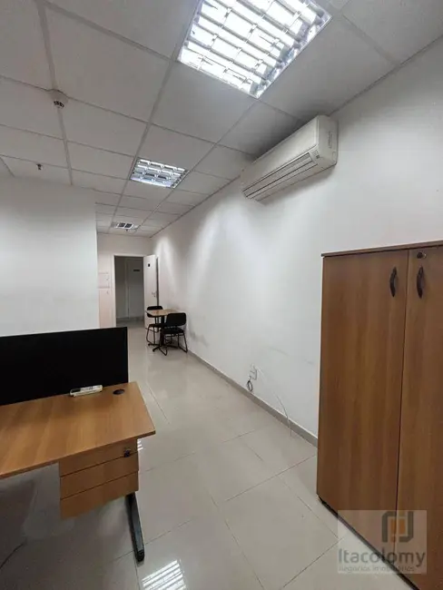 Sala Comercial para alugar, 50m2 em Alphaville Industrial, Barueri - SP - imagem 6 Foto 6 de Sala Comercial para alugar, 50m2 em Alphaville Industrial, Barueri - SP