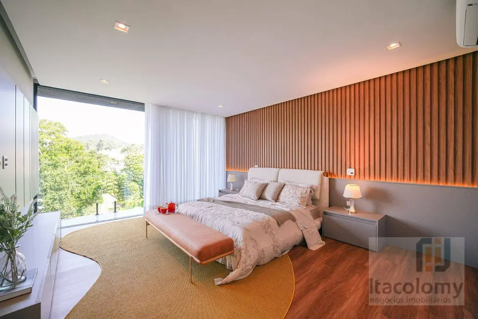 Casa de Condomínio com 4 quartos à venda, 600m2 em Santana De Parnaiba - SP - imagem 7 Foto 7 de Casa de Condomínio com 4 quartos à venda, 600m2 em Santana De Parnaiba - SP