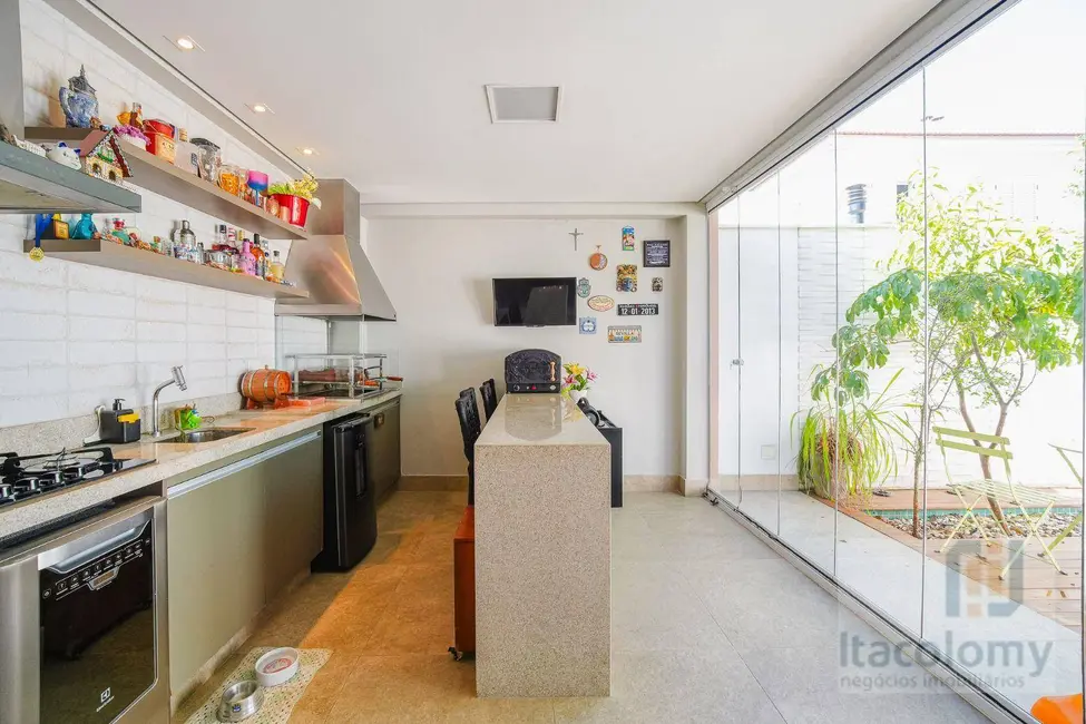 Casa de Condomínio com 3 quartos à venda, 180m2 em Tamboré, Santana De Parnaiba - SP - imagem 5 Foto 5 de Casa de Condomínio com 3 quartos à venda, 180m2 em Tamboré, Santana De Parnaiba - SP