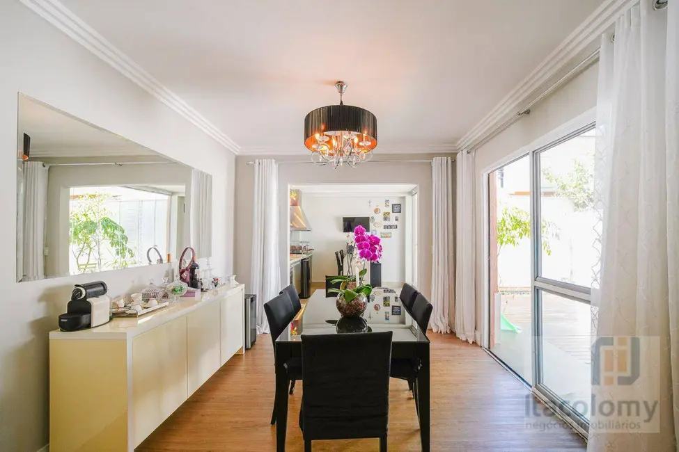 Casa de Condomínio com 3 quartos à venda, 180m2 em Tamboré, Santana De Parnaiba - SP - imagem 9 Foto 9 de Casa de Condomínio com 3 quartos à venda, 180m2 em Tamboré, Santana De Parnaiba - SP