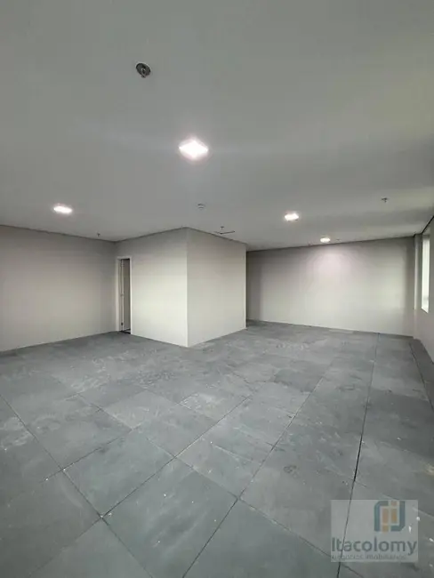 Sala Comercial para alugar, 70m2 em Alphaville Industrial, Barueri - SP - imagem 1 Foto 1 de Sala Comercial para alugar, 70m2 em Alphaville Industrial, Barueri - SP