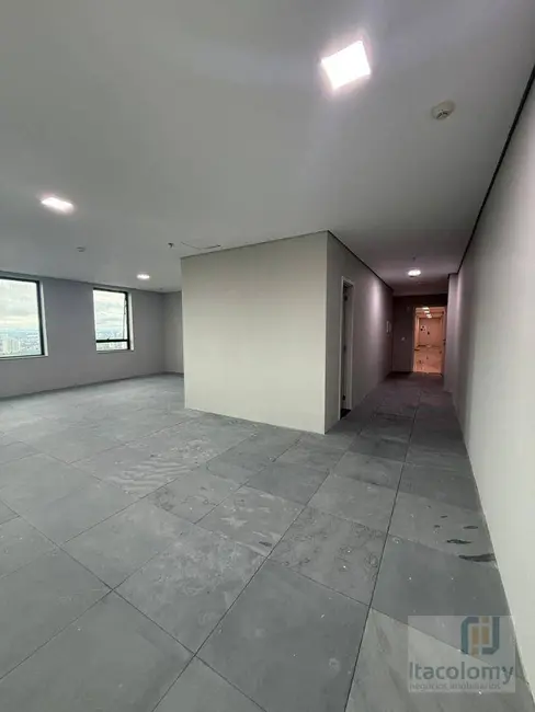 Sala Comercial para alugar, 70m2 em Alphaville Industrial, Barueri - SP - imagem 3 Foto 3 de Sala Comercial para alugar, 70m2 em Alphaville Industrial, Barueri - SP