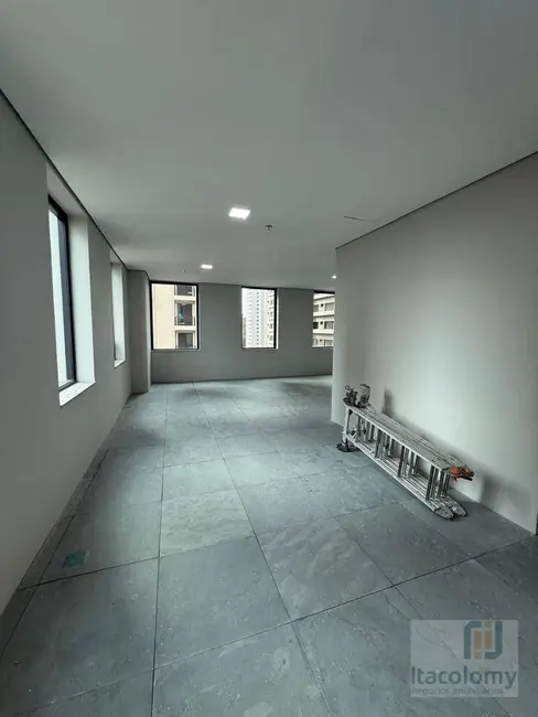 Sala Comercial para alugar, 55m2 em Alphaville Industrial, Barueri - SP - imagem 4 Foto 4 de Sala Comercial para alugar, 55m2 em Alphaville Industrial, Barueri - SP