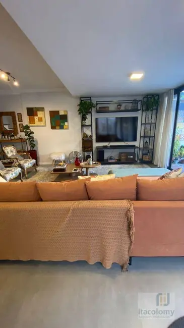 Foto 1 de Casa de Condomínio com 3 quartos à venda, 250m2 em Santana De Parnaiba - SP