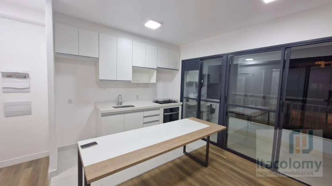 Apartamento com 2 quartos para alugar, 69m2 em Alphaville Empresarial, Barueri - SP - imagem 3 Foto 3 de Apartamento com 2 quartos para alugar, 69m2 em Alphaville Empresarial, Barueri - SP