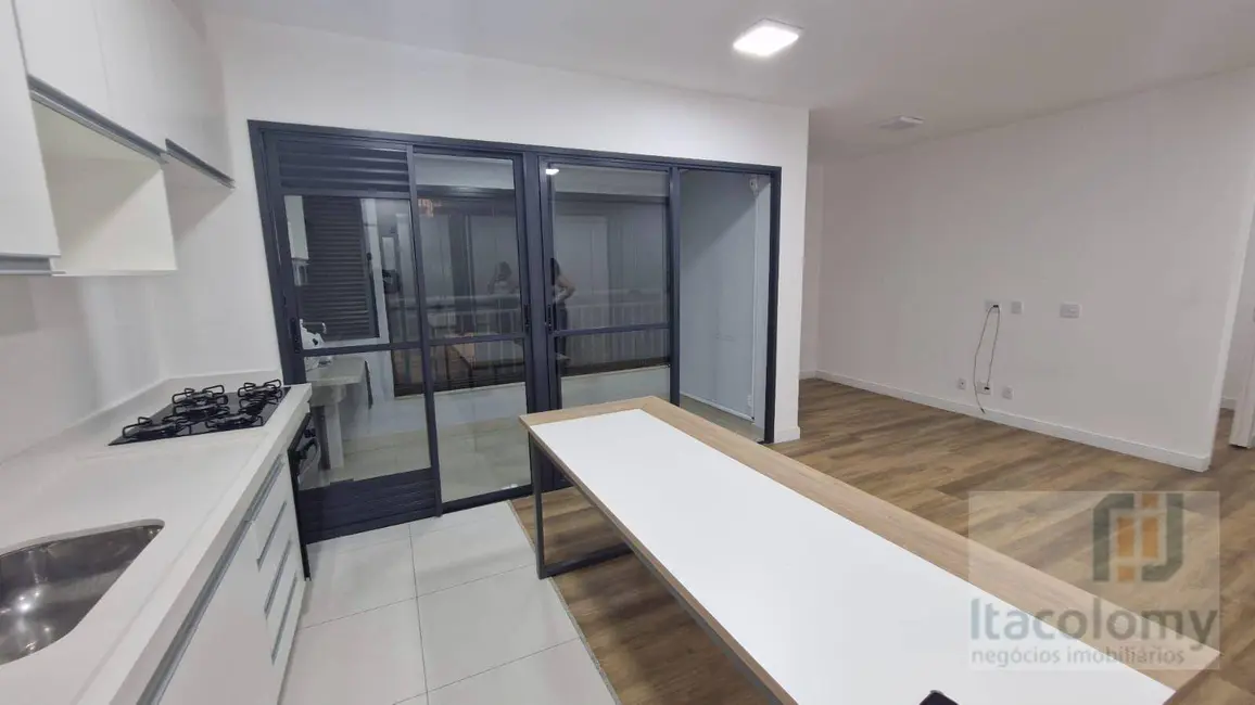 Apartamento com 2 quartos para alugar, 69m2 em Alphaville Empresarial, Barueri - SP - imagem 4 Foto 4 de Apartamento com 2 quartos para alugar, 69m2 em Alphaville Empresarial, Barueri - SP