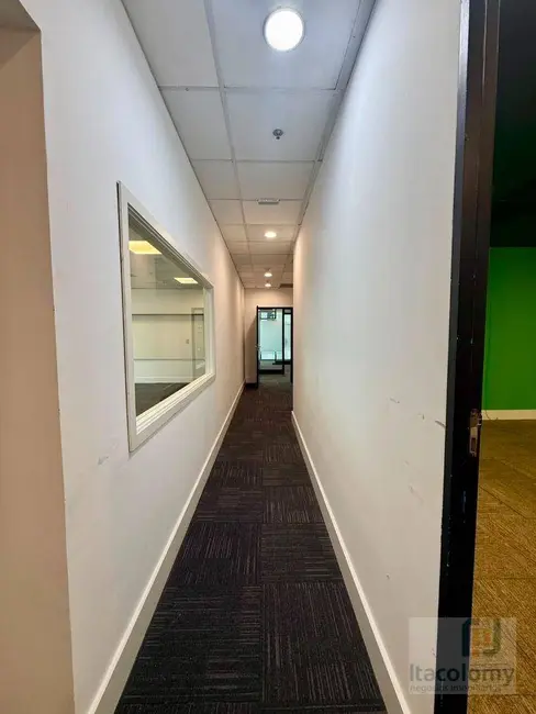 Foto 4 de Sala Comercial à venda e para alugar, 322m2 em Alphaville Industrial, Barueri - SP