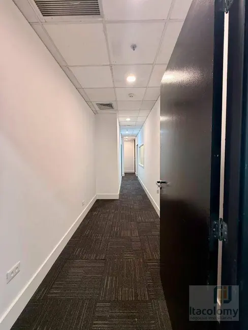 Foto 7 de Sala Comercial à venda e para alugar, 322m2 em Alphaville Industrial, Barueri - SP