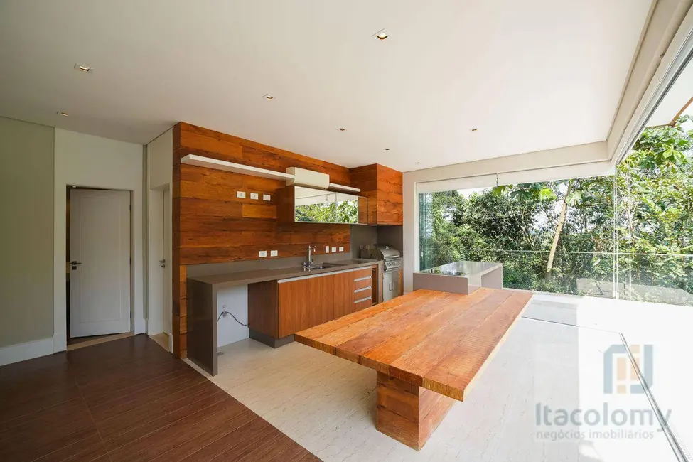 Casa de Condomínio com 4 quartos à venda, 480m2 em Paiol Velho, Santana De Parnaiba - SP - imagem 4 Foto 4 de Casa de Condomínio com 4 quartos à venda, 480m2 em Paiol Velho, Santana De Parnaiba - SP