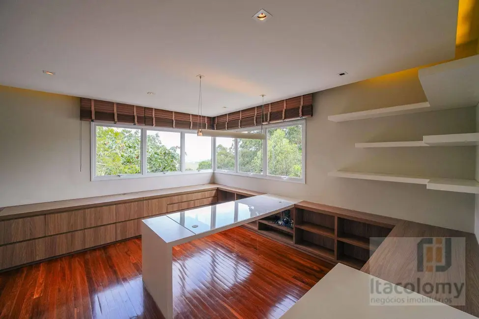 Casa de Condomínio com 4 quartos à venda, 480m2 em Paiol Velho, Santana De Parnaiba - SP - imagem 8 Foto 8 de Casa de Condomínio com 4 quartos à venda, 480m2 em Paiol Velho, Santana De Parnaiba - SP