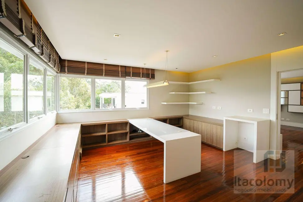 Casa de Condomínio com 4 quartos à venda, 480m2 em Paiol Velho, Santana De Parnaiba - SP - imagem 6 Foto 6 de Casa de Condomínio com 4 quartos à venda, 480m2 em Paiol Velho, Santana De Parnaiba - SP