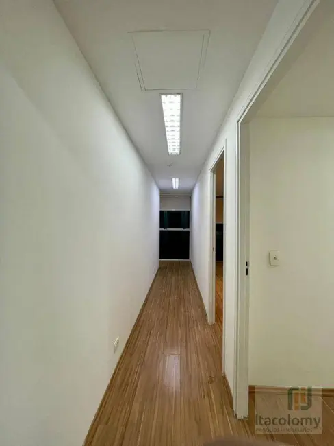Sala Comercial à venda e para alugar, 210m2 em Alphaville Industrial, Barueri - SP - imagem 4 Foto 4 de Sala Comercial à venda e para alugar, 210m2 em Alphaville Industrial, Barueri - SP