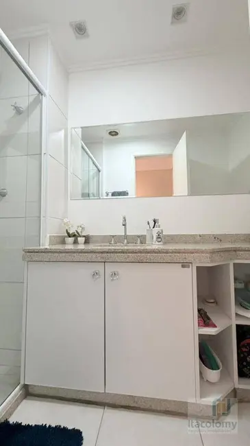 Apartamento com 3 quartos para alugar, 96m2 em Alphaville Conde II, Barueri - SP - imagem 5 Foto 5 de Apartamento com 3 quartos para alugar, 96m2 em Alphaville Conde II, Barueri - SP
