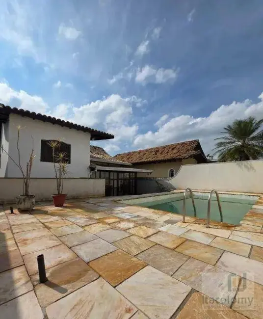 Foto 2 de Casa de Condomínio com 3 quartos à venda e para alugar, 360m2 em Santana De Parnaiba - SP