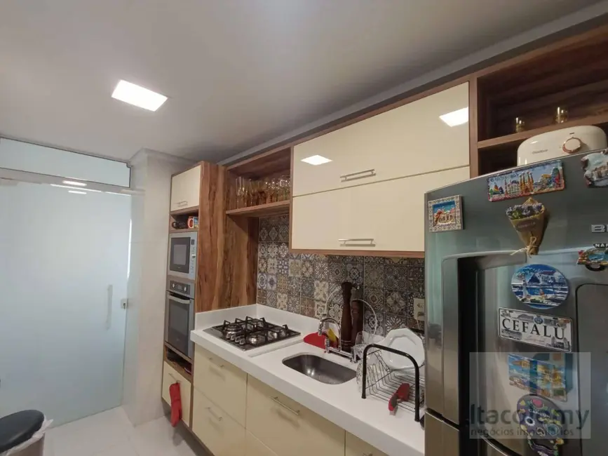 Apartamento com 2 quartos para alugar, 77m2 em Empresarial 18 do Forte, Barueri - SP - imagem 7 Foto 7 de Apartamento com 2 quartos para alugar, 77m2 em Empresarial 18 do Forte, Barueri - SP
