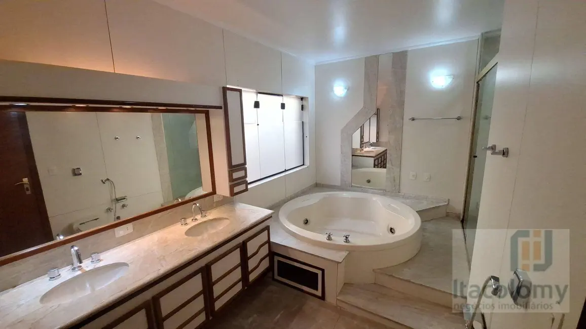 Casa de Condomínio com 4 quartos para alugar, 416m2 em Santana De Parnaiba - SP - imagem 7 Foto 7 de Casa de Condomínio com 4 quartos para alugar, 416m2 em Santana De Parnaiba - SP