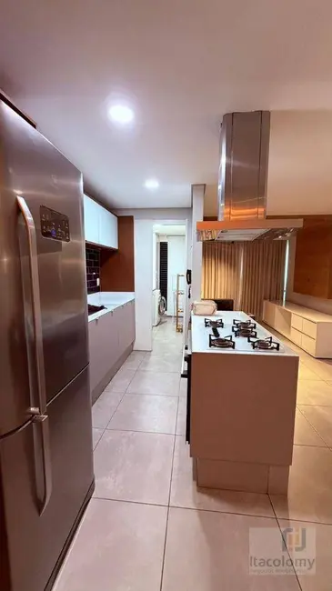 Foto 2 de Apartamento com 2 quartos à venda e para alugar, 65m2 em Alphaville Empresarial, Barueri - SP