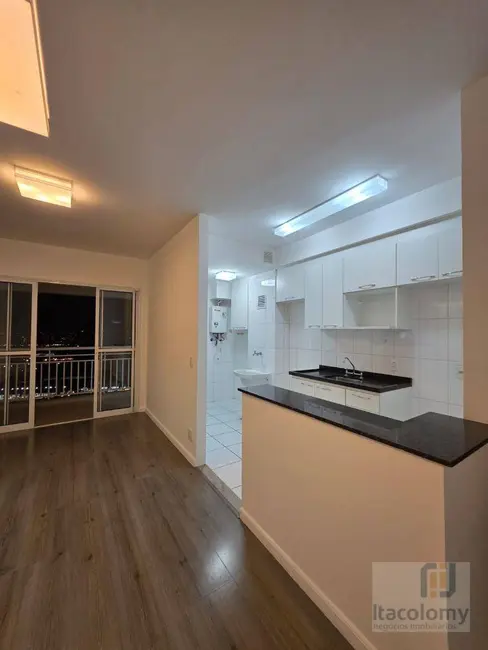 Apartamento com 2 quartos para alugar, 68m2 em Alphaville Industrial, Barueri - SP - imagem 3 Foto 3 de Apartamento com 2 quartos para alugar, 68m2 em Alphaville Industrial, Barueri - SP