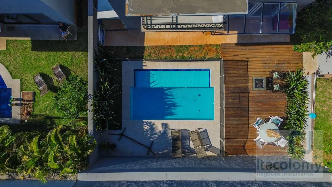 Foto 3 de Casa de Condomínio com 4 quartos à venda, 387m2 em Santana De Parnaiba - SP