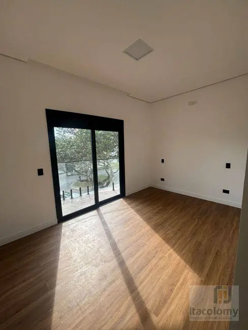 Casa de Condomínio com 4 quartos à venda, 560m2 em Colinas da Anhangüera, Santana De Parnaiba - SP - imagem 9 Foto 9 de Casa de Condomínio com 4 quartos à venda, 560m2 em Colinas da Anhangüera, Santana De Parnaiba - SP